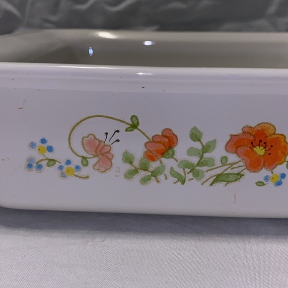 Vintage Spring Flowers Corning Ware baker, F-322 - Picture 5 of 9